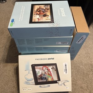 Facebook Portal⭐︎フェイスブックポータルGen 1 Amazon.com: Portal from Facebook. Smart, Hands-Free Video Calling