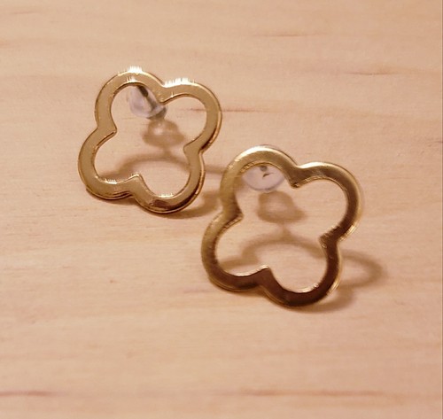 Gold Tone Designer Style Clover Symbol Earrings 1" Dia. *Fast Shipping - Picture 5 of 5