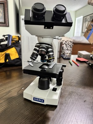 OMAX 40X-2000X Digital Lab LED Binocular Compound Microscope with Built-in 1.3MP