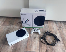 Xbox Series S Weiß Konsole inkl. 3 Controller Zubehörpaket