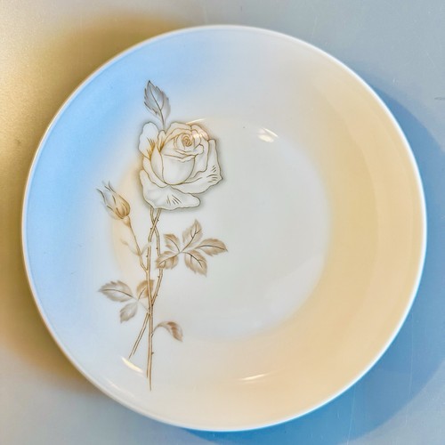 4 Vtg Mismatched China Salad Luncheon Plates Plate Set Mixed Floral Blue White - Picture 2 of 11