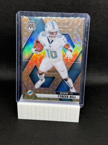 2025 Panini Mosaic Tyreek Hill #112 Honeycomb Prizm SSP – Miami Dolphins