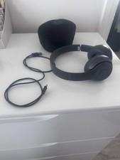 GENUINE Studio 3 Wireless Beats , Grey