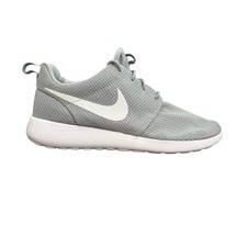 Nike Roshe One Wolf Grey for Sale | Authenticity Guaranteed  display picture 3