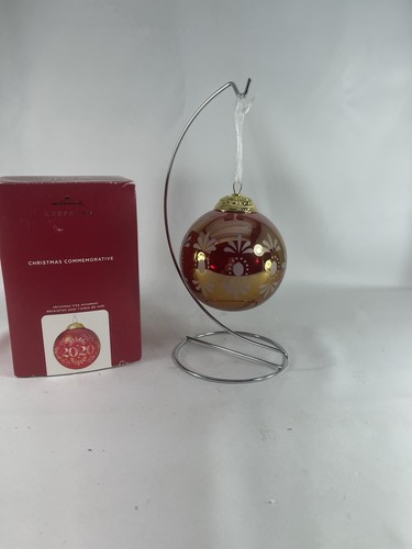 CHRISTMAS COMMEMORATIVE 2020 Hallmark Keepsake Ornament 8th Series Red Ball - Picture 4 of 8