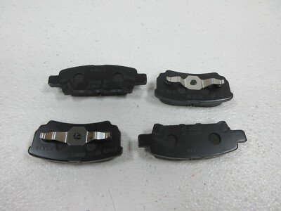 Genuine Mitsubishi Rear Brake Pads MZ690569