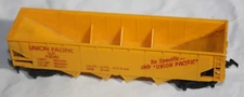 UNION PACIFIC HO Scale Model Railroad Train Ore Hopper Car.  RR #62040