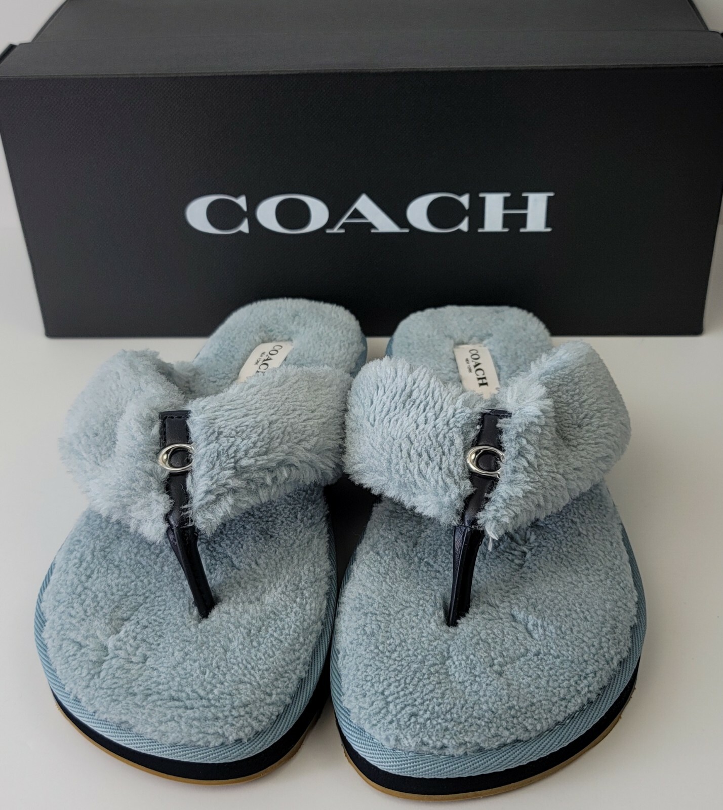 Coach Hampton Flipflop C7035. Size 7 US. NIB 195031364631 | eBay