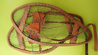Vintage Wooden Bear Paw Snowshoes Faber Snowshoes 24 X13 Leather Bindings Ebay