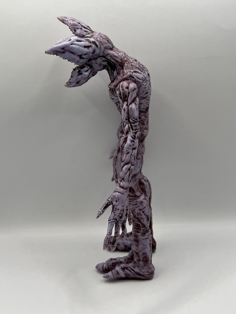 Bandai Stranger Things Demogorgon 7” Vinyl Figure Upside