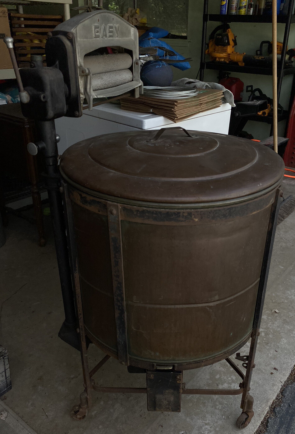 1912 EASY WASHING MACHINE, Model M Built In Syracuse, NY. Very Good