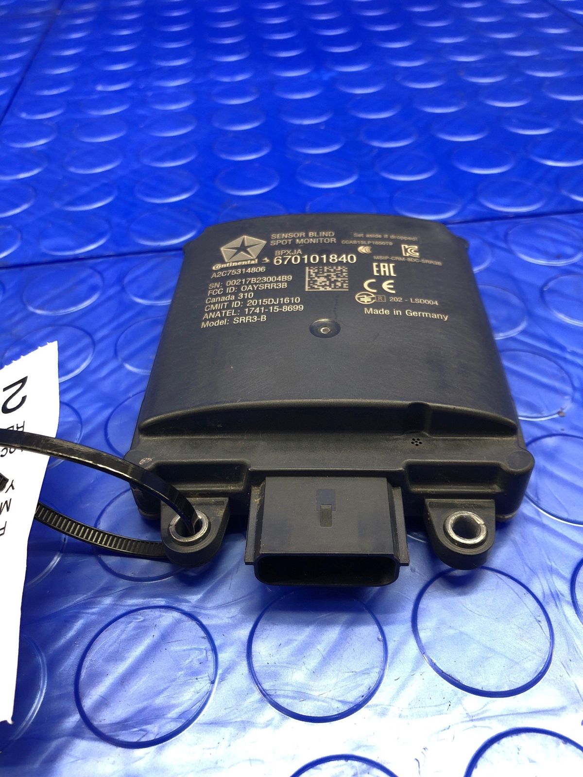 2017-2022 MASERATI LEVANTE REAR RIGHT LEFT BLINDSPOT SENSOR MODULE 670101840 OEM