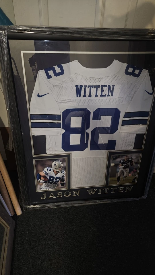 Dallas Cowboys Framed Jersey Jason Witten #82 Very Nice Condition large - Image 2 of 2