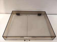 Capot platine vinyle AKAI AP-206C avec ses charnières.