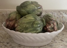 Trompe vintage in ceramica L'Oeil MAJOLICA carciofi in vimini bianco cesto Italia.