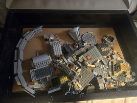 LEGO Star Wars: Millennium Falcon (4504) W/ Box And Figs See Pics NICE!