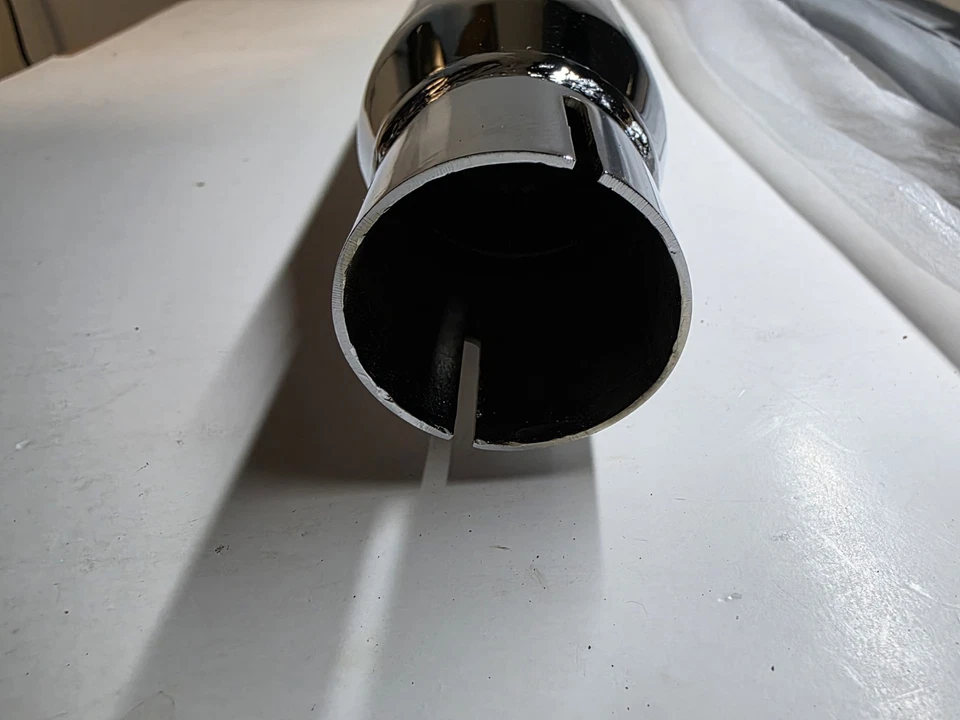 Python 2.5 inch Slash-Cut Dual Slip-On Mufflers For Harley Softail P521RC - Image 3 of 4