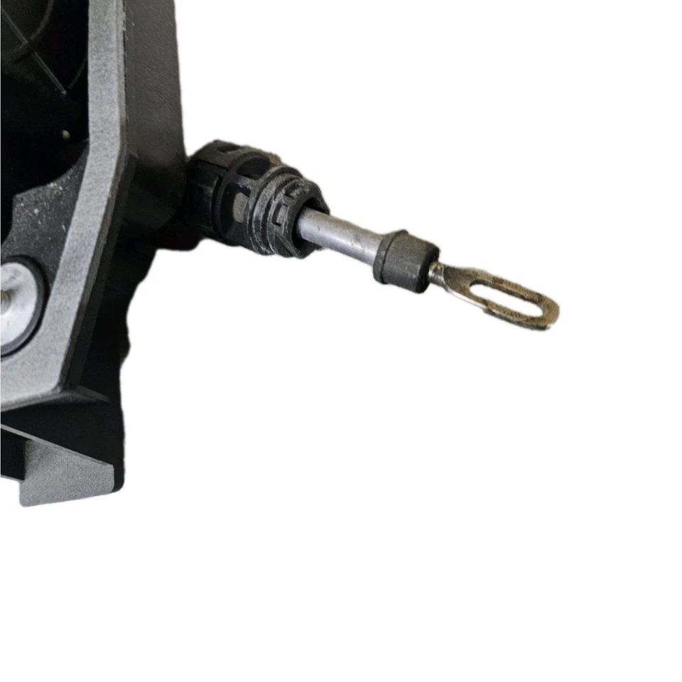 2013-2017 VW CC AUTOMATIC TRANSMISSION FLOOR SHIFTER GEAR SELECTOR 3AB713023A - Image 3 of 4