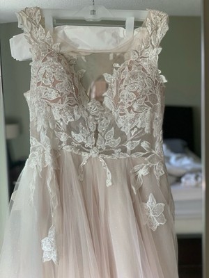 GALINA SIGNATURE  Illusion Plunge Lace Appliqued Wedding Dress. MSRP $2,000