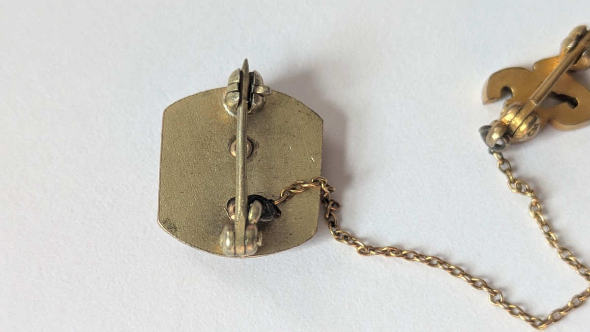 1932 Cape Central ‘Central Girardot’ gold book charm + ‘32’ graduation antique View 5