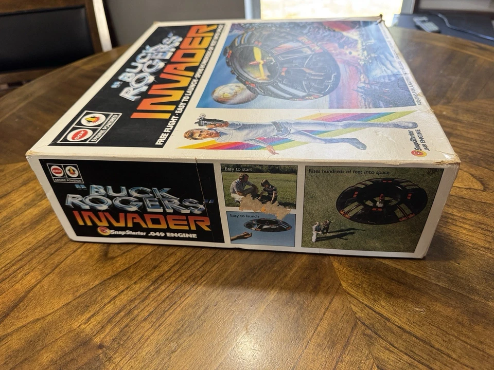 COX gas powered Buck Roger’s Invader .049 Engine. Unused In Very Nice Box - Image 2 of 4