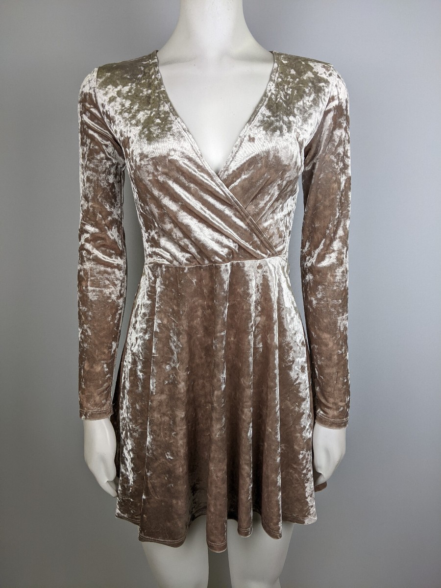 WOMEN'S CHAMPAGNE BEIGE VELOUR VELVET TEXTURED LONG SLEEVE V-NECK DRESS - SIZE S