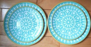 Melamine-Mud-hut-Salad-amp-Dinner-Plates-Aqua-Blue-White-Yellow-Lot-Of-4-Plates