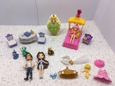 Lote de figuras de repuesto de la Bella Durmiente y Campana de Disney Polly Pocket