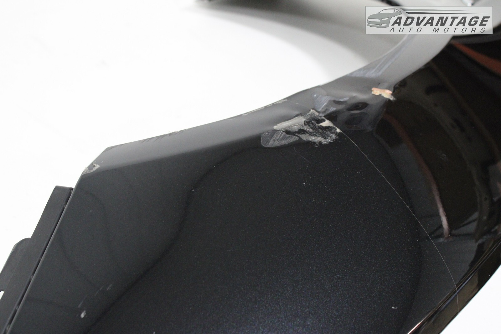 2014-2020 MASERATI GHIBLI SEDAN FRONT RIGHT SIDE FENDER SHELL COVER PANEL OEM