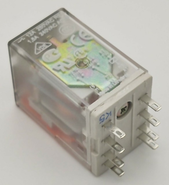 Реле cr m230ac2