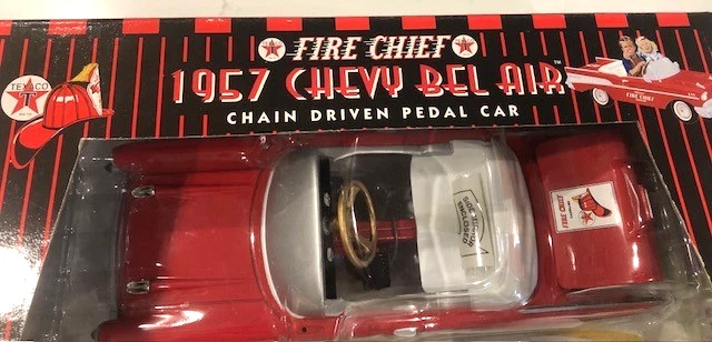 Литая под давлением красная педаль автомобиля Chevy Bel Air 1957 года от коробки передач Texaco Fire Chief - Изображение 4 из 4