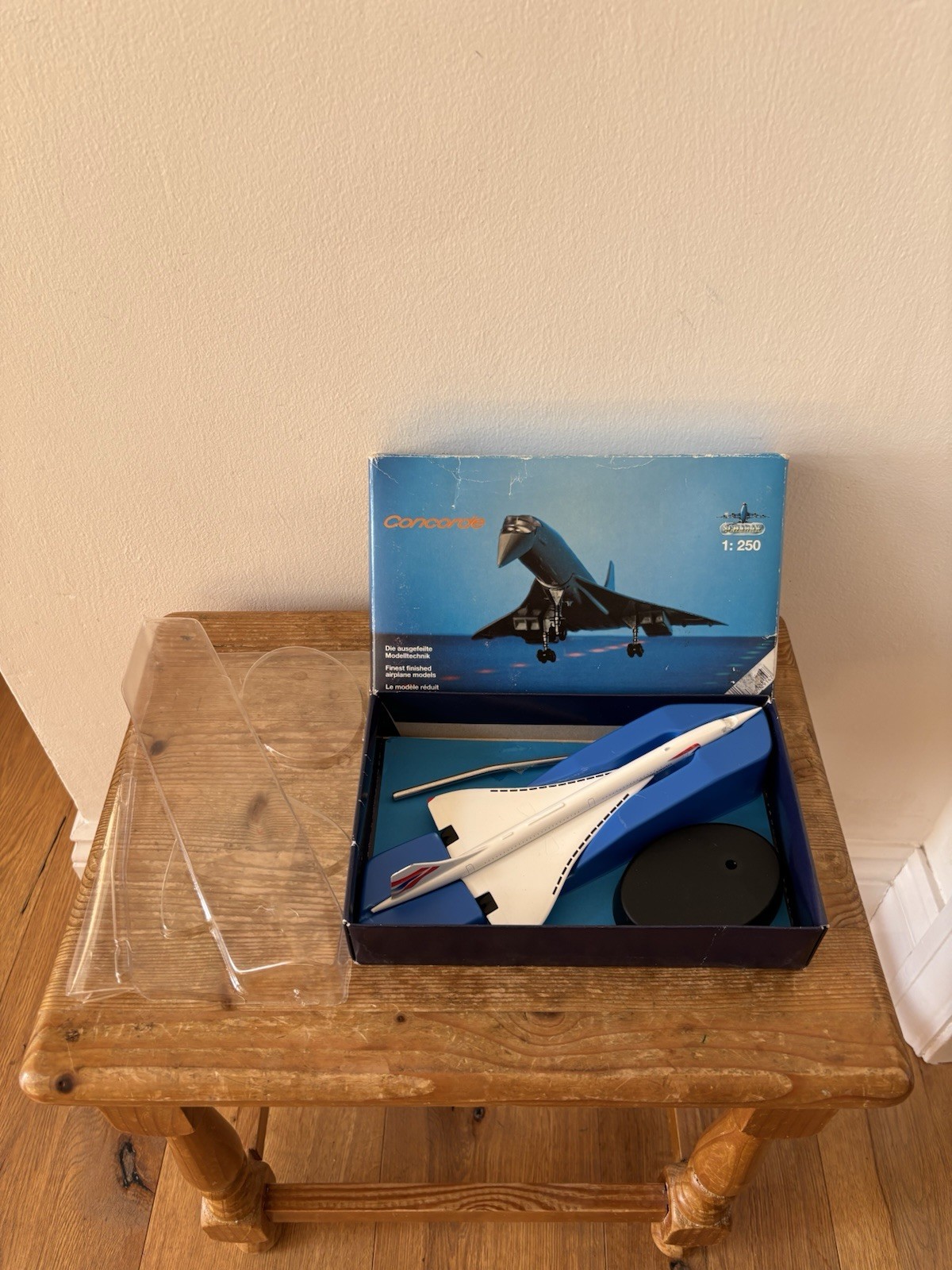 CONCORDE 1:250 Scale Model Airplane British Airways Schabak Germany 1029/14