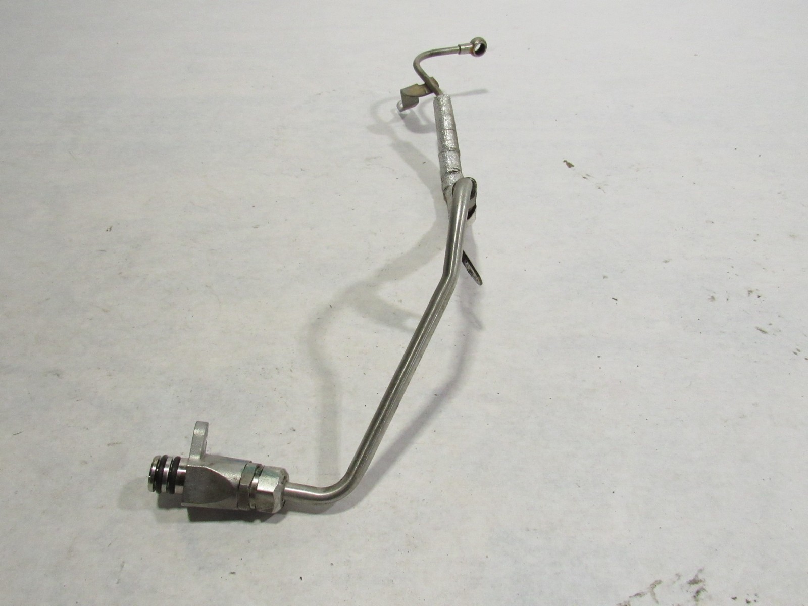 15-19 Ferrari 488 Spider 2017 Right Passenger Oil Delivery Pipe Line Tube ;@2