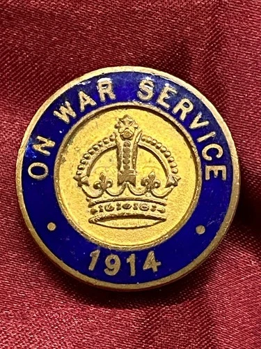 Genuine WW1 on war service 1914 Lapel Badge DG Collins maker