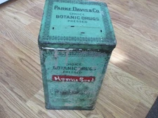 BOTANIC DRUGS VINTAGE PHARMACY TIN, PARKE DAVIS & CO.
