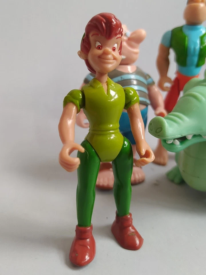 Disney Heroes - Lote 5 Figuras Originales Peter Pan (Famosa, 1990s) - Immagine 2 di 4