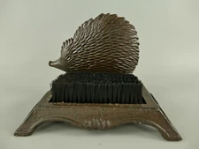 9977610 Cast Iron Shoe Cleaner Doormat Hedgehog Rustic 9 13/16x5 7/8x7 1/2in