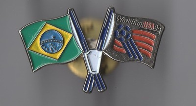Pin's Football Coupe Du Monde USA 1994 - Drapeau Brésil
