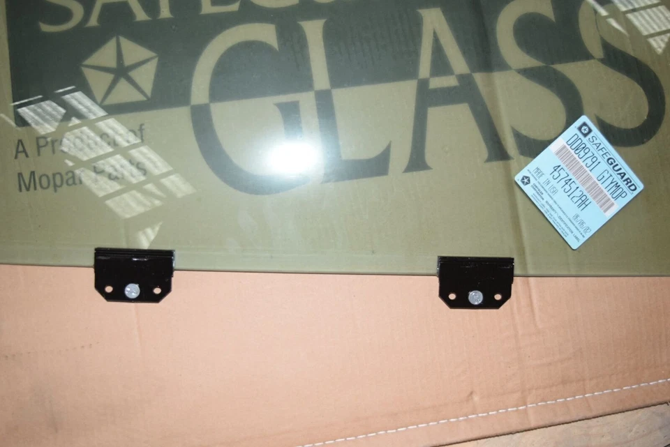 Dodge Intrepid 4574512AH 2002-2003 puerta trasera de vidrio #B23 como nuevo de lote Foto 3 de 4