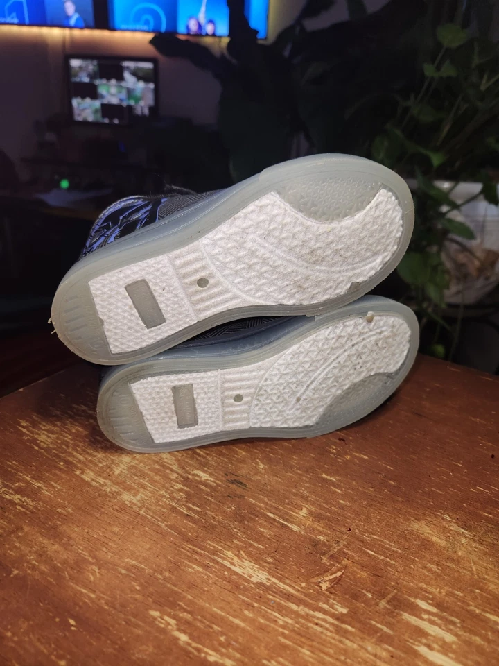 RARO! Zapatillas altas BLACK PANTHER CANVAS Talla 10C Foto 4 de 4