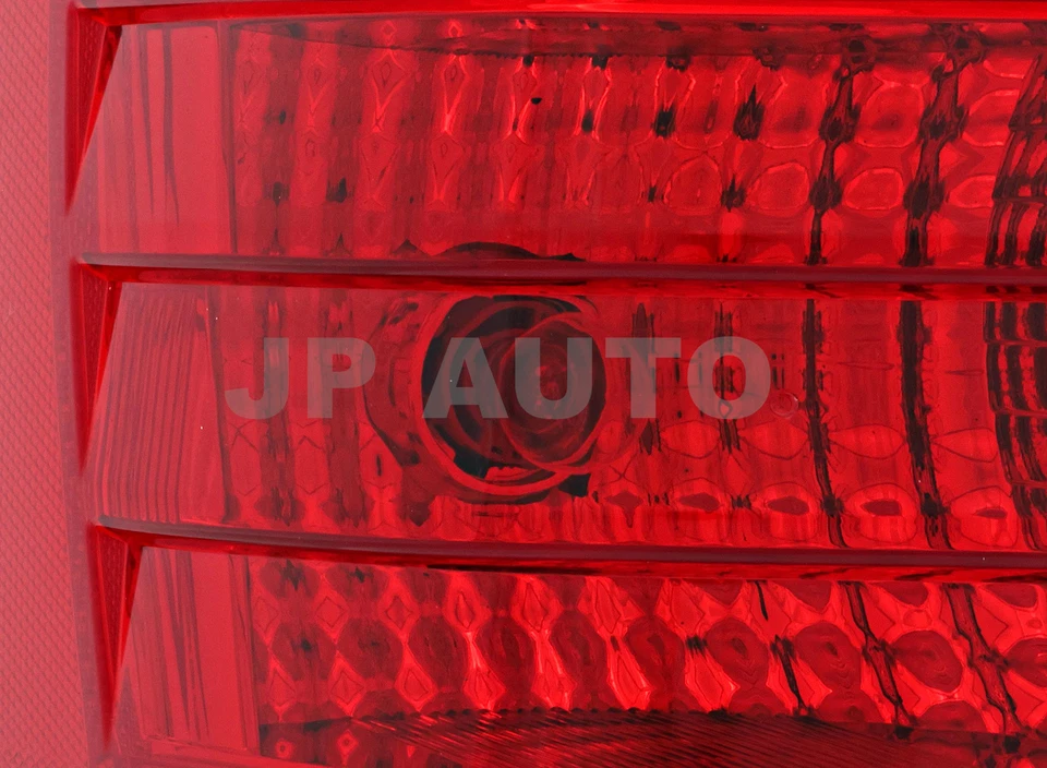 Juego de luces traseras para Kia Sedona Entourage 2011-2014 lado conductor y pasajero Foto 2 de 4