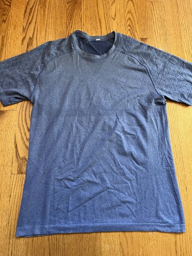 Lululemon T-SHIRT Mens Medium Blue Heather Short Sleeve M Workout Running Tech - Picture 2 of 8