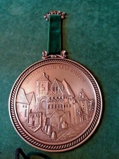 ZINN BECKER ROTHENBURG O. D. TAUBER PEWTER WALL HANGING PLAQUE, 5.5" D, GERMANY