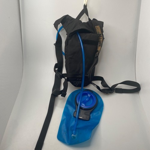 CamelBak Maximum Gear Hydrobak 1.5L/50oz – Black with Chest Strap - Picture 12 of 18