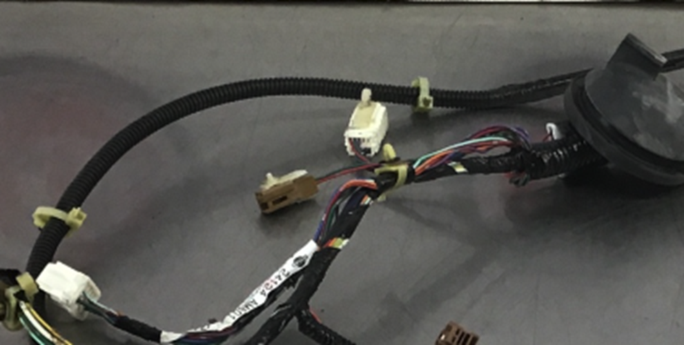 2004 Infiniti G35 Passenger Right Door Wiring Harness OEM 14BERCE eBay