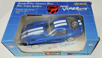 Burago 1996 Dodge Viper GTS Coupe 118 Blue Diecast cod 3030 Diamonds Open Box