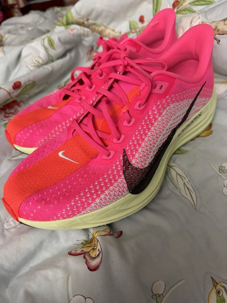 NEW Nike Pegasus Plus ZoomX Pink , Yellow & Orange FlyKnit Womens