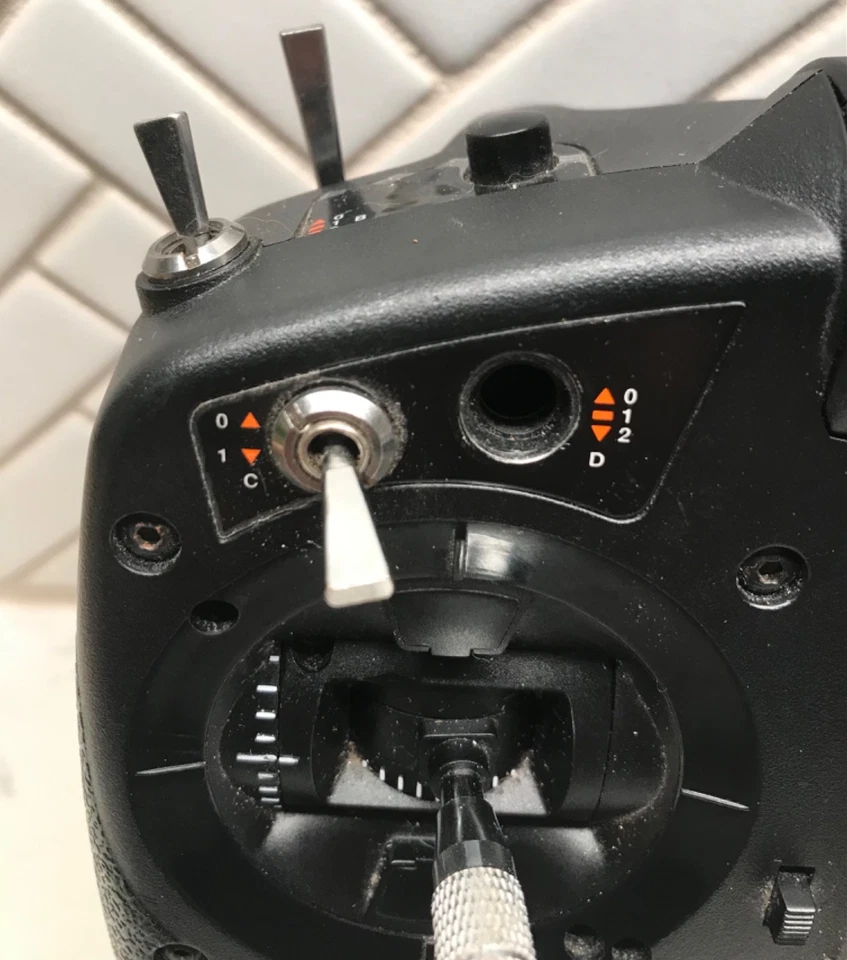 Spektrum DX6e 6 canales DSMX 2,4 GHz RC transmisor plano incompleto sin probar Foto 2 de 4