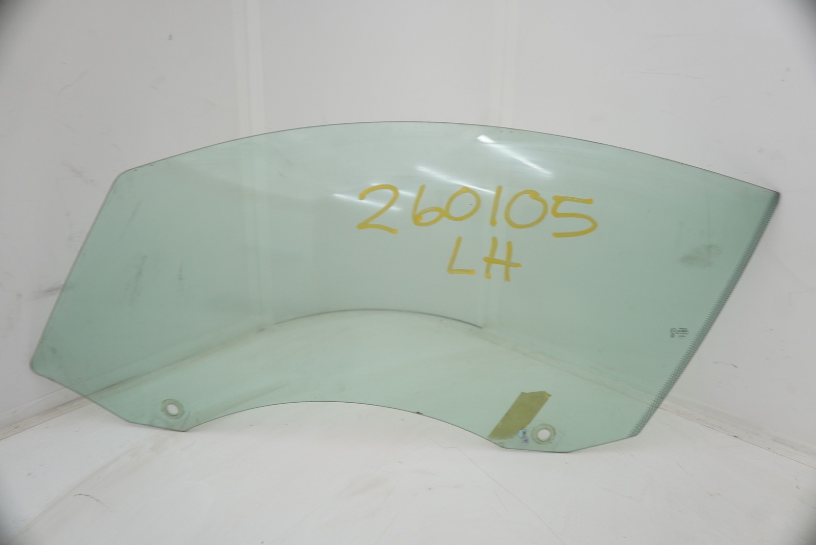 Front Left Driver Door Window Glass 6G33-C21411-DA Aston Martin V8 Vantage 06-16