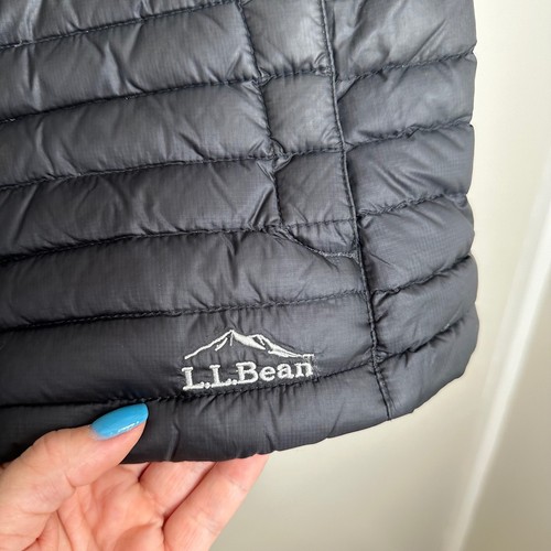 L.L.Bean Women's Ultralight 850 Down Puffer Jacket Coat Full Zip Black Outdoors - Picture 2 of 7